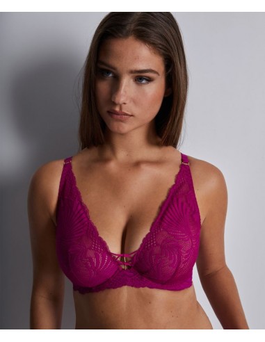 Triangle plunge - Rhythm of desire