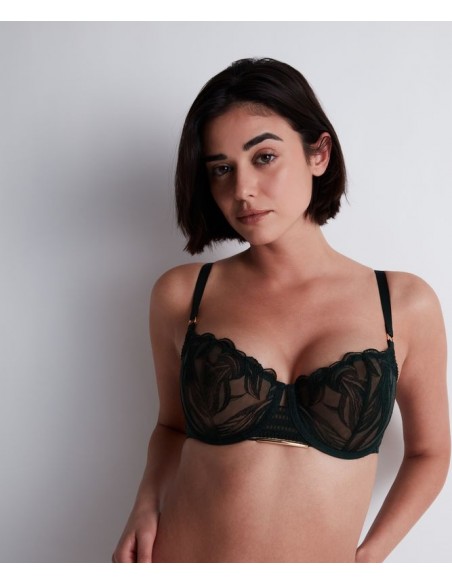 Corbeille - Into the groove